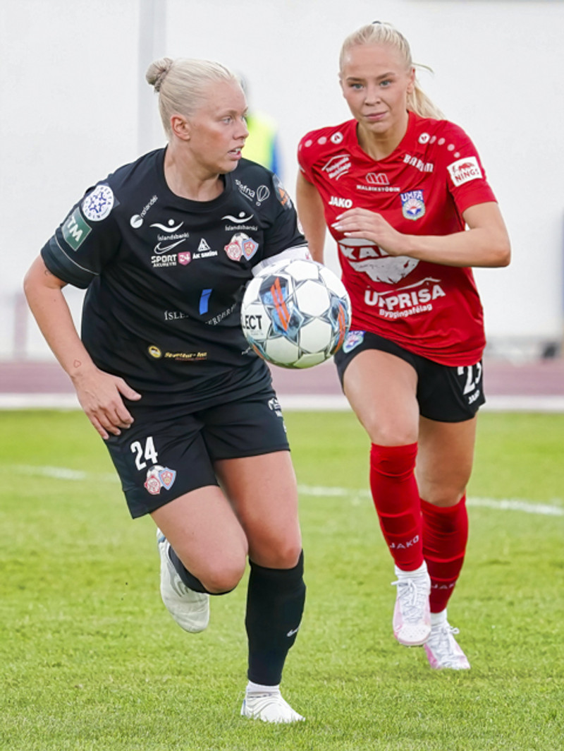 Myndaveisla: Afturelding sótti þrjú stig norður
