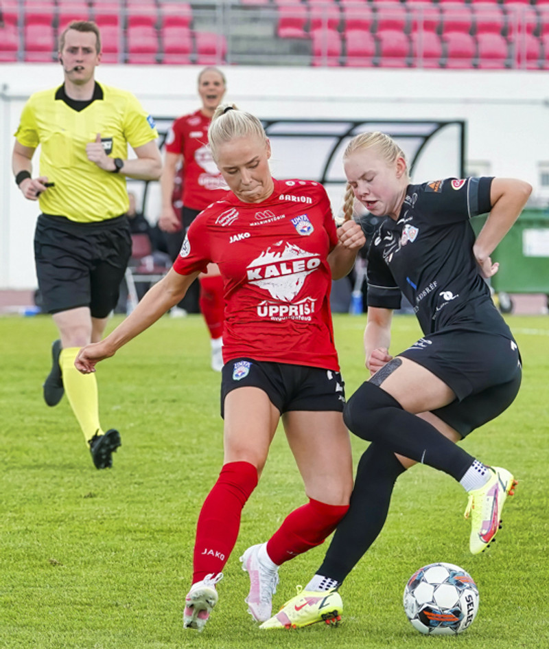Myndaveisla: Afturelding sótti þrjú stig norður