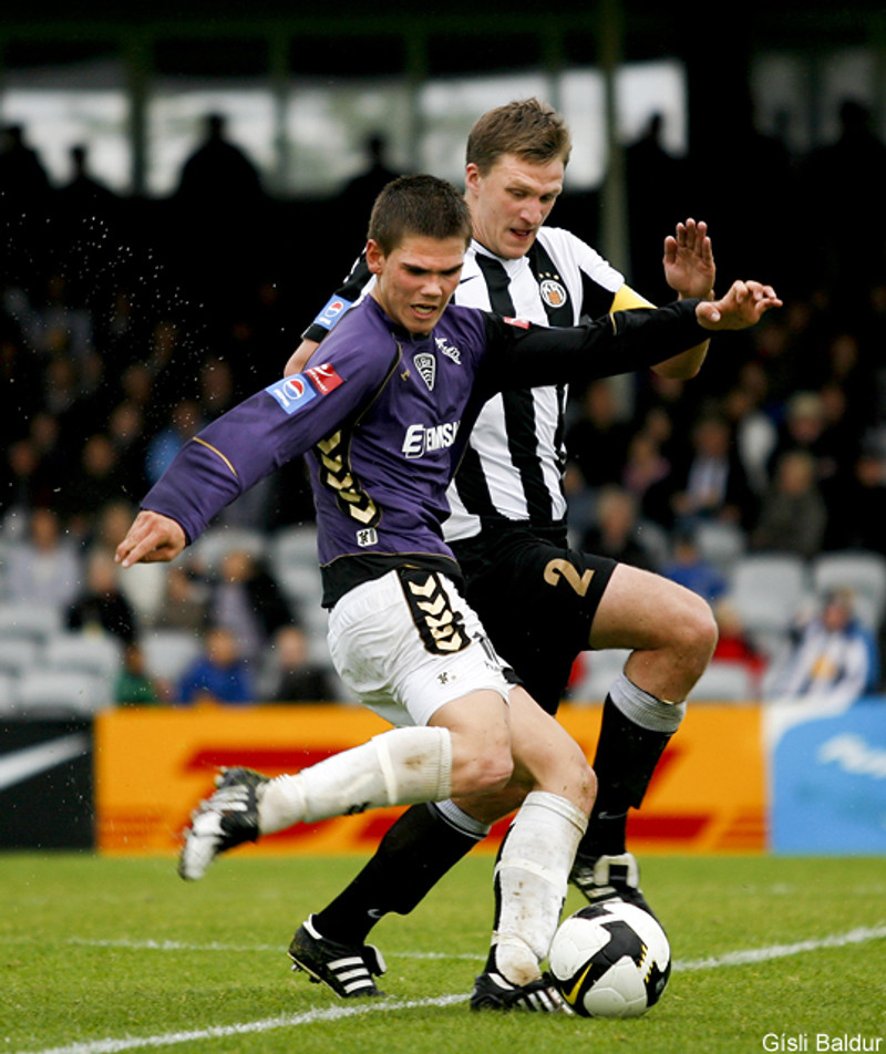 Í leik með ÍBV sumarið 2010.