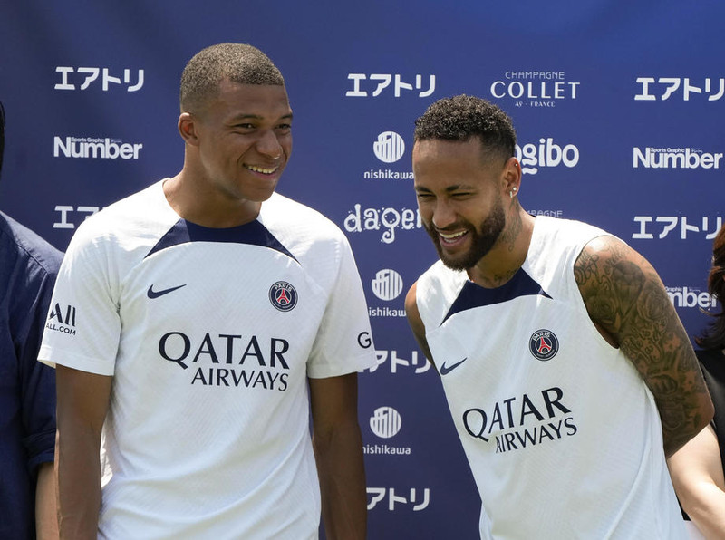 Neymar líkar við færslu sem talar gegn Mbappe
