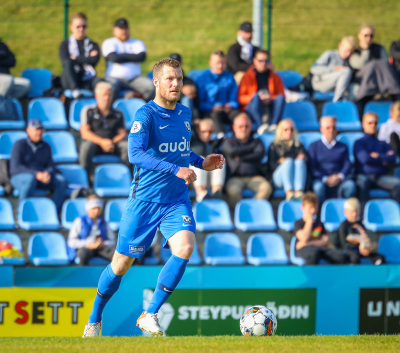 Björn Daníel er með fyrirliðabandið hjá FH.