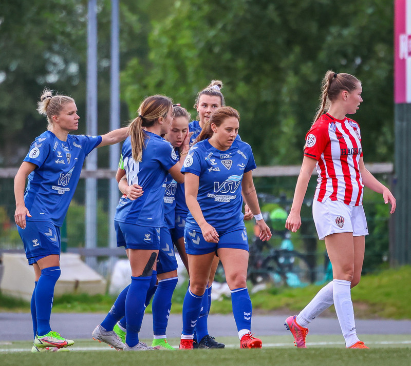 Myndaveisla: Stórsigur Þróttar á ÍBV
