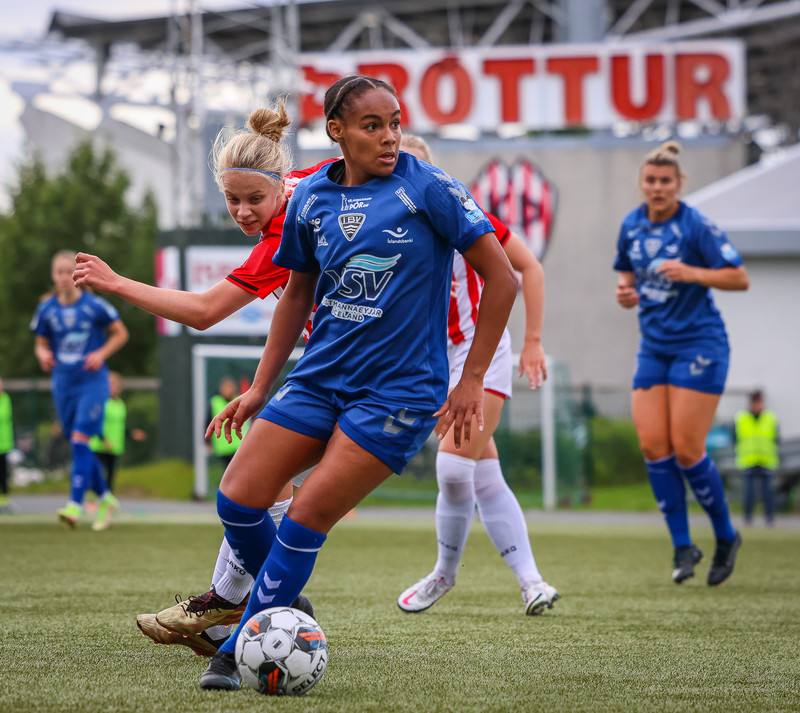 Myndaveisla: Stórsigur Þróttar á ÍBV
