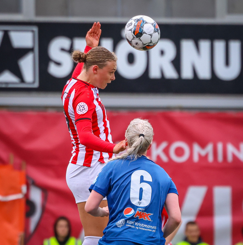 Myndaveisla: Stórsigur Þróttar á ÍBV