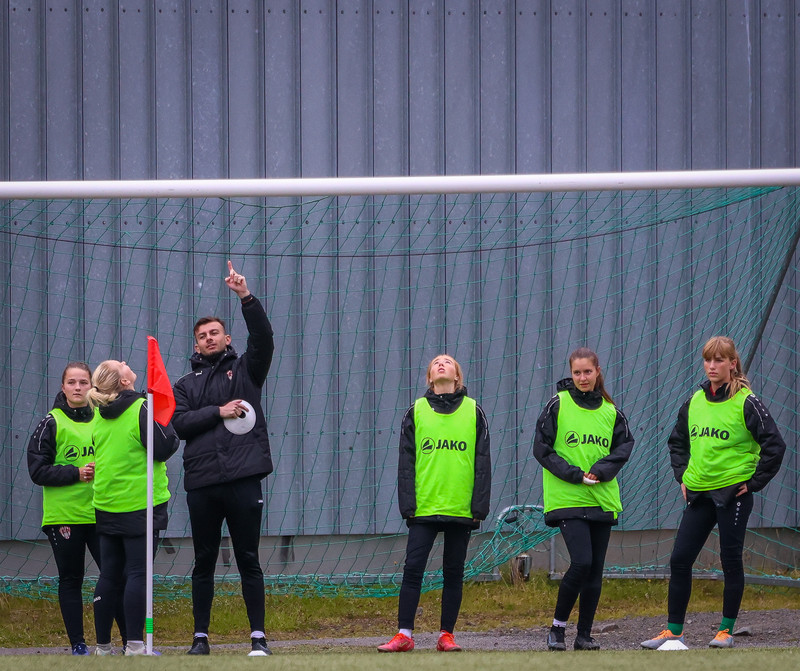 Myndaveisla: Stórsigur Þróttar á ÍBV