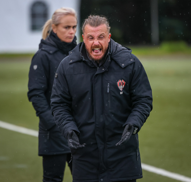 Myndaveisla: Stórsigur Þróttar á ÍBV