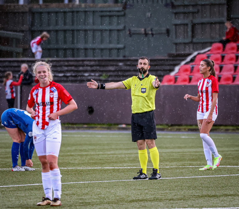 Myndaveisla: Stórsigur Þróttar á ÍBV