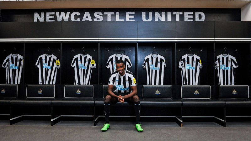 Alexander Isak til Newcastle fyrir metupphæð (Staðfest)
