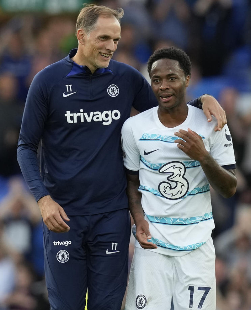 England: Tíu leikmenn Chelsea unnu gegn Leicester