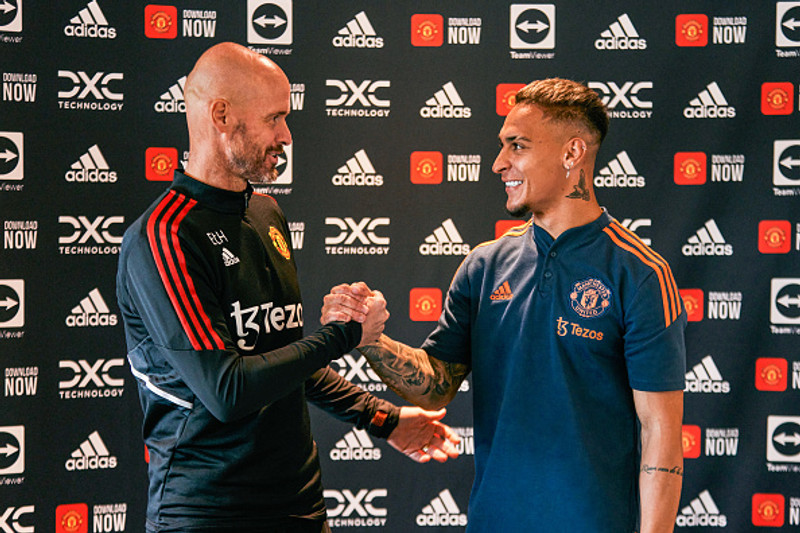 Leik Man Utd gegn Leeds er frestað.