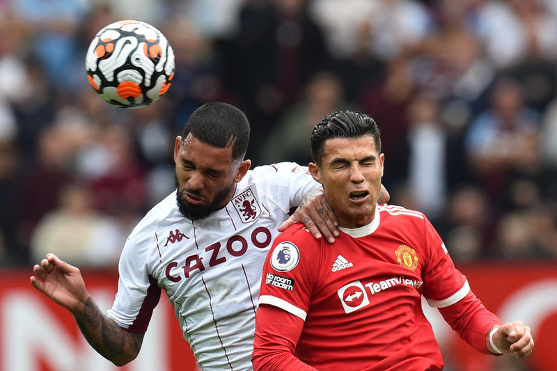 Aston Villa hafnaði þriðja tilboðinu frá Arsenal