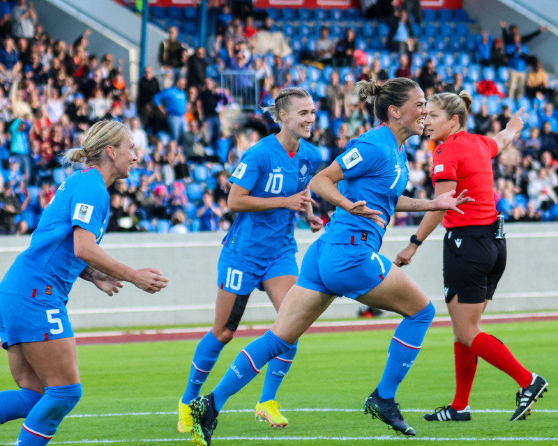 Myndaveisla 1: Ísland vann Hvíta Rússland