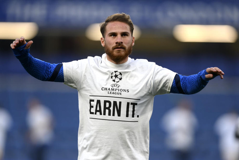 <b>Miðjumaður: Alexis Mac Allister (Brighton)</b> - Brighton hefur ekki spilað svona síðan á níunda áratug síðustu aldar. Frammistaðan gegn Leicester var mjög öflug. Það eru engar stjörnur í Brighton en liðið virkar mjög vel sem heild. Aukaspyrnan frá Mac Allister var stórkostleg og fullkomnaði hún frábæra frammistöðu frá honum heilt yfir.