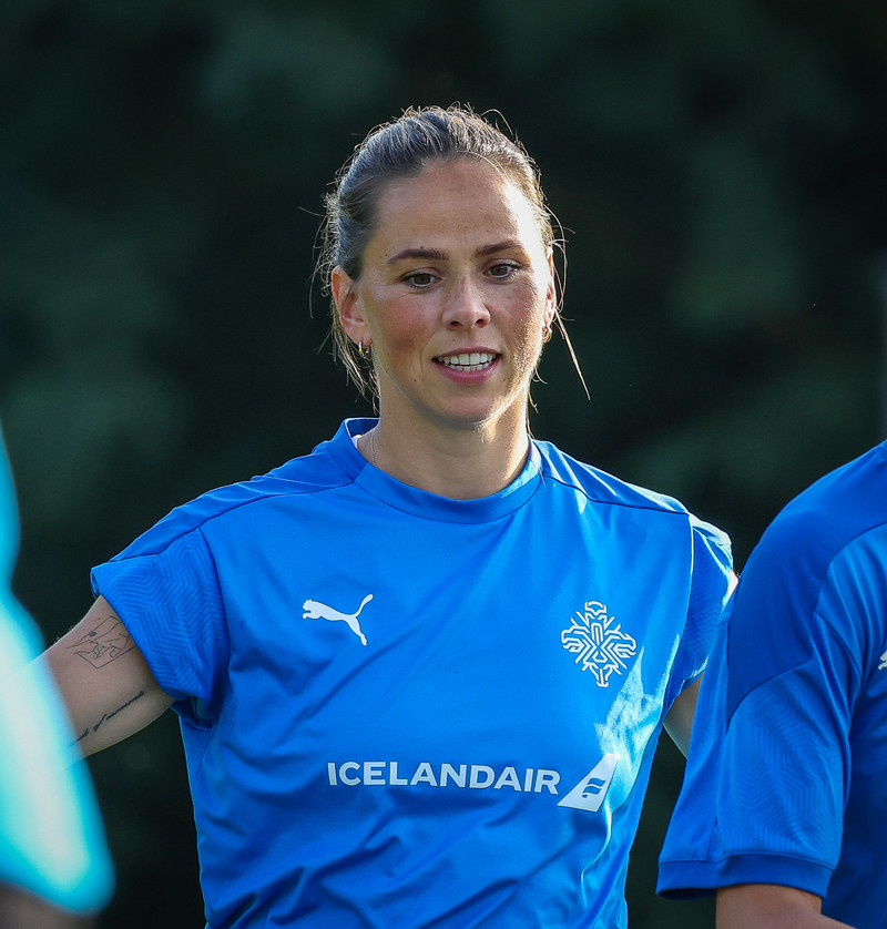 Myndaveisla: Ísland æfði á velli smáliðs