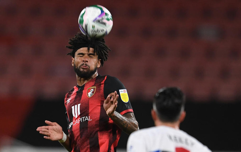 <b>Miðjumaður: Philip Billing (Bournemouth)</b> - Frábært mark gegn Forest. Bournemouth tapaði 9-0 gegn Liverpool fyrir tveimur leikjum og það kostaði stjórann starfið. Frammistaðan gegn Úlfunum í miðri viku og öflugur sigur liðsins gegn Forest virðist sýna að það sé eitthvað í liðið spunnið sem Scott Parker náði ekki að draga fram.