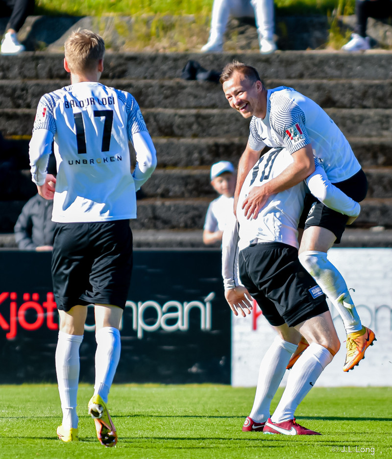 Myndaveisla: FH burstaði ÍA
