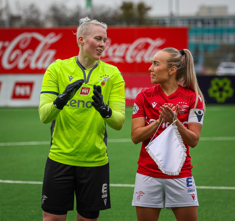 Myndaveisla: Naumt tap hjá Val gegn Slavia Prag