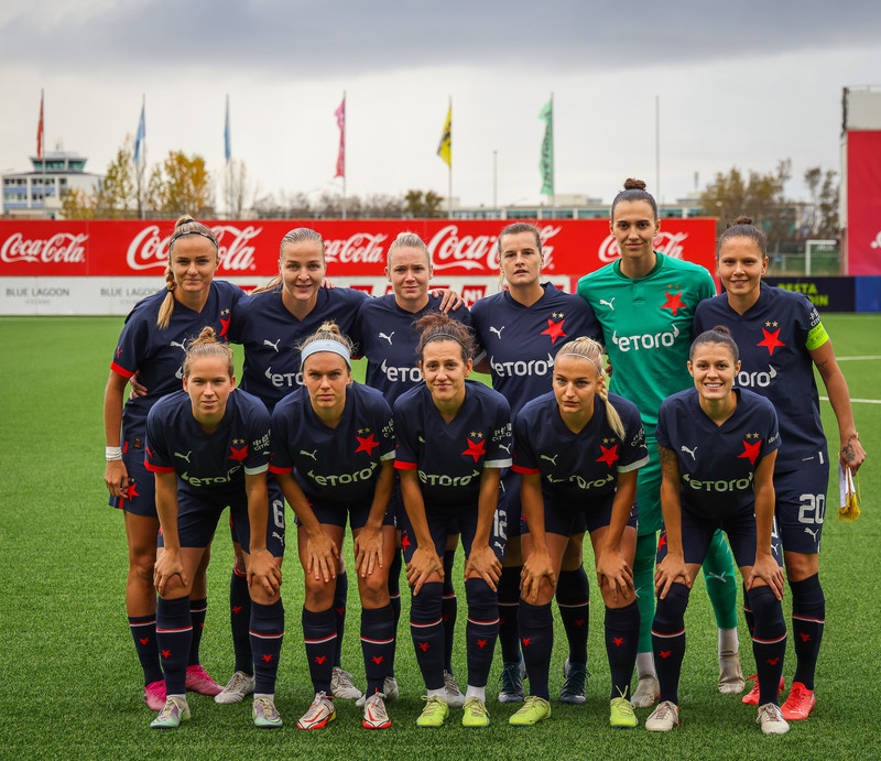 Myndaveisla: Naumt tap hjá Val gegn Slavia Prag