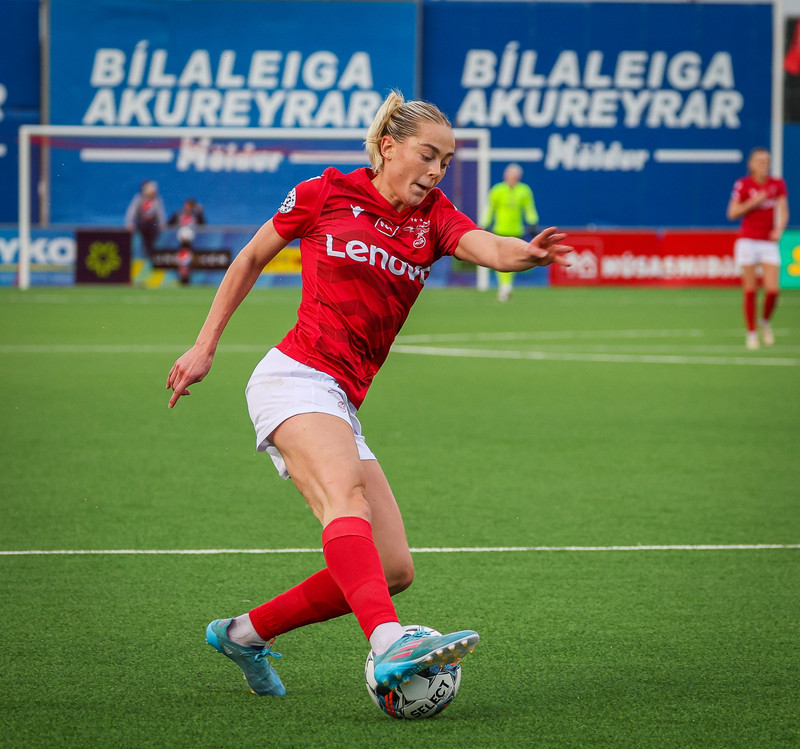 Myndaveisla: Naumt tap hjá Val gegn Slavia Prag