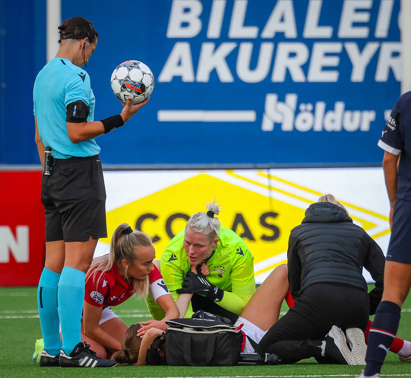 Myndaveisla: Naumt tap hjá Val gegn Slavia Prag