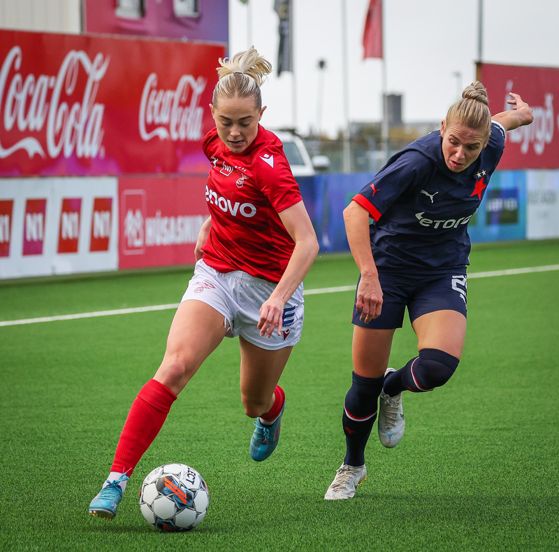 Myndaveisla: Naumt tap hjá Val gegn Slavia Prag
