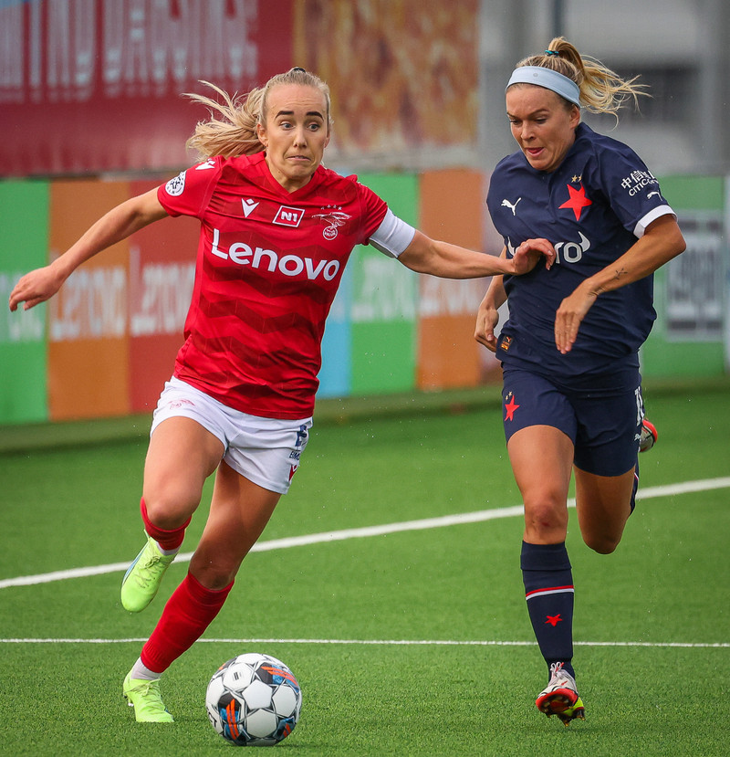 Myndaveisla: Naumt tap hjá Val gegn Slavia Prag