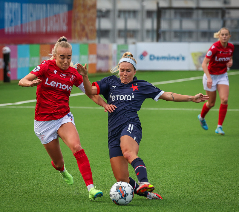 Myndaveisla: Naumt tap hjá Val gegn Slavia Prag