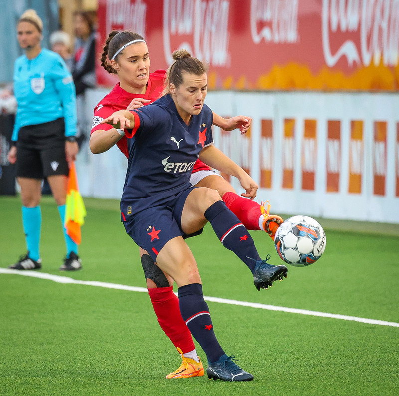 Myndaveisla: Naumt tap hjá Val gegn Slavia Prag