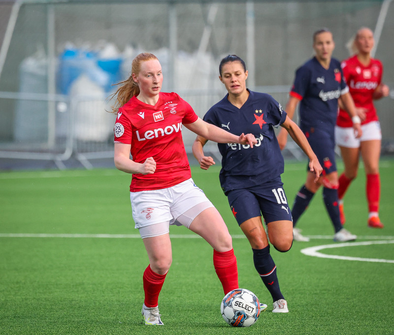 Myndaveisla: Naumt tap hjá Val gegn Slavia Prag