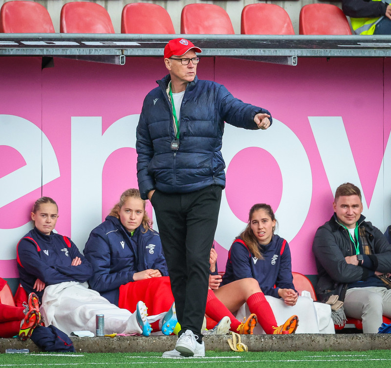 Myndaveisla: Naumt tap hjá Val gegn Slavia Prag