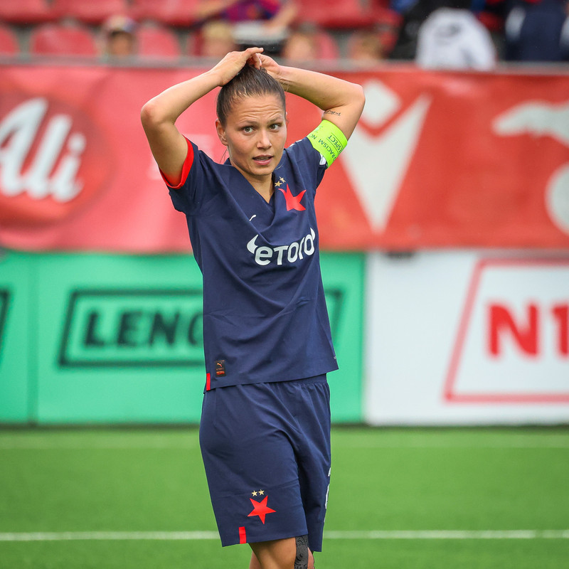 Myndaveisla: Naumt tap hjá Val gegn Slavia Prag