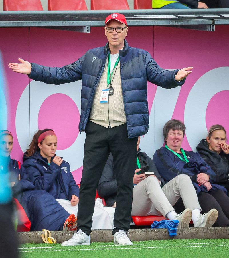 Myndaveisla: Naumt tap hjá Val gegn Slavia Prag
