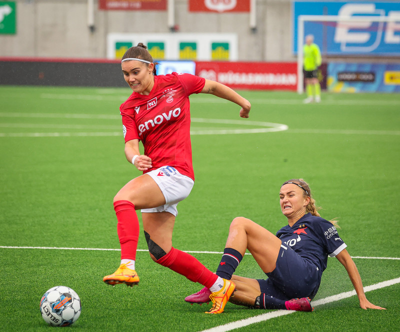 Myndaveisla: Naumt tap hjá Val gegn Slavia Prag