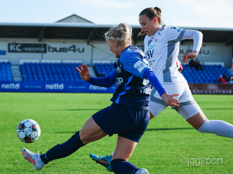 Myndaveisla: ÍBV vann Keflavík á sunnudaginn