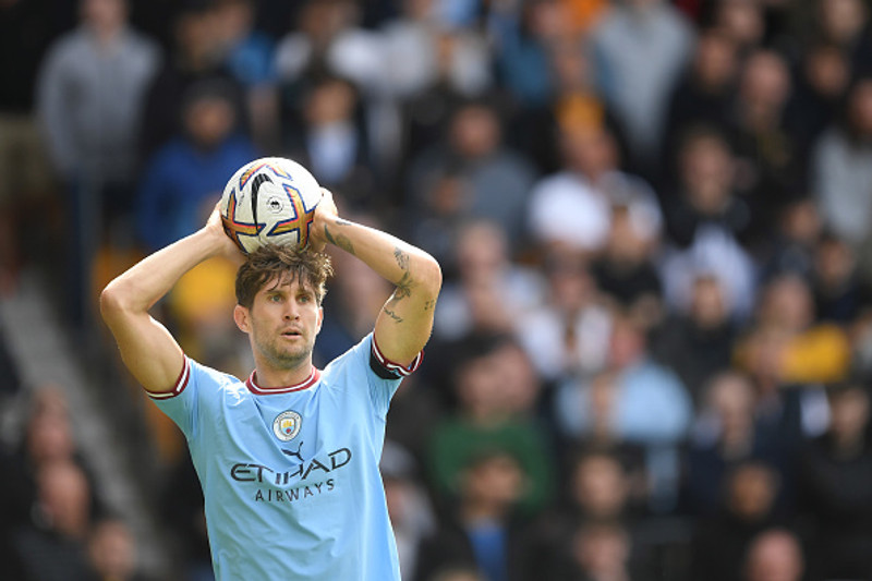 <b>John Stones (Man City) - </b>Vaxið mikið sem leikmaður undir Guardiola. Tekur færri snertingar og er öruggari en áður. Skoraði einnig fyrsta mark liðsins gegn Leicester.