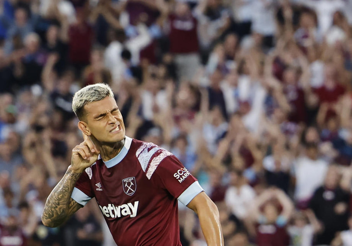 Gianluca Scamacca skoraði fyrsta deildarmark sitt fyrir West Ham