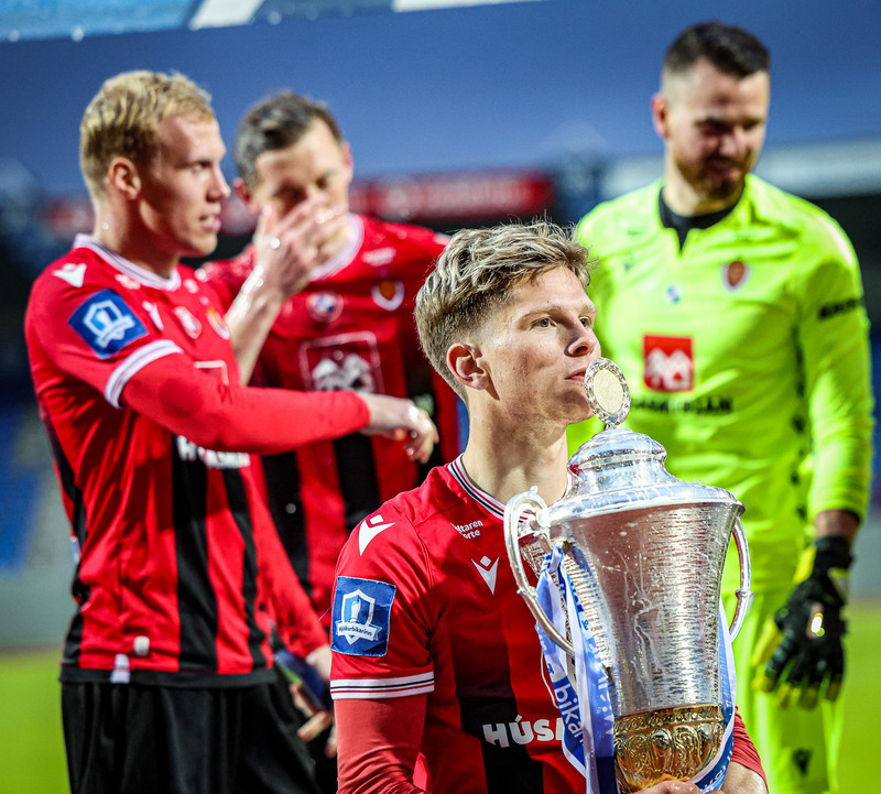 Logi Tómasson varð bikarmeistari með Víkingi þrjú skipti, 2019, 2021 og 2022.