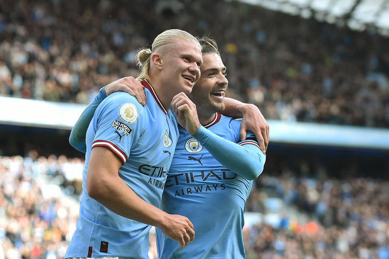 <b>Erling Haaland (Man City)</b> Að skora eina þrennu á tímabili er merkilegt en að gera það í þremur heimaleikjum í röð hefur ekki gerst áður. Haaland er að spila fyrir lið sem býr til færi mjög auðveldlega. Ef Haaland helst heill þá getum við pakkað saman og farið heim.