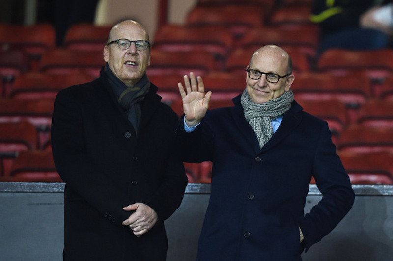 Avram Glazer og Joel Glazer.
