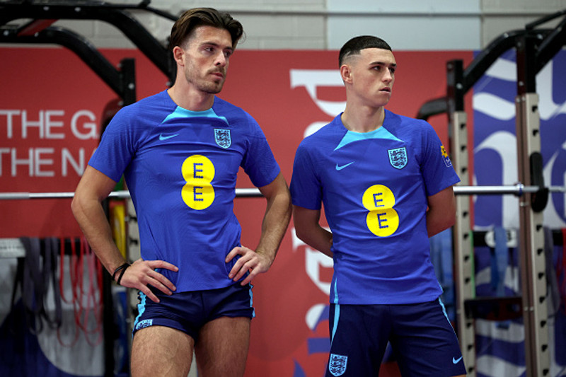 Jack Grealish og Phil Foden.