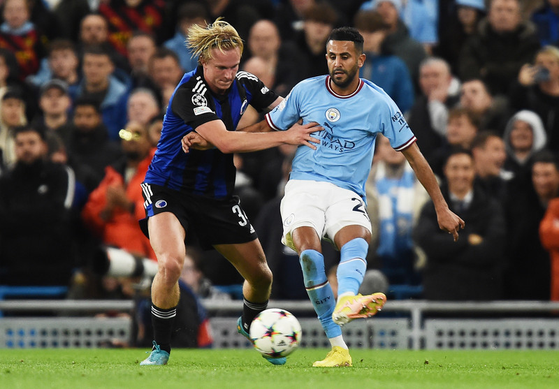 Victor Kristiansen í leik með FCK gegn Manchester City
