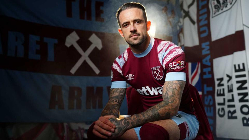 Danny Ings er mættur.