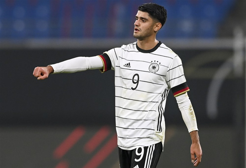 Dahoud til Brighton (Staðfest)