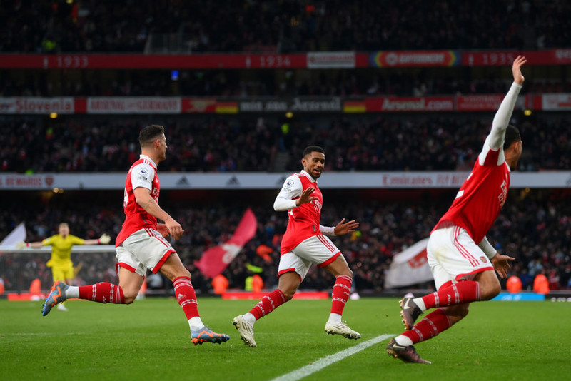 Reiss Nelson fagnar marki sínu seint í uppbótartíma