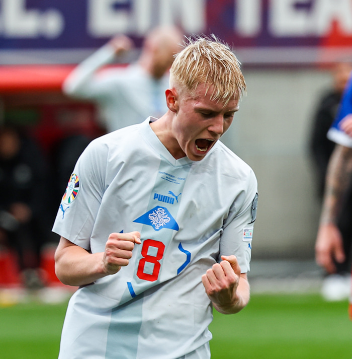 Hákon Arnar átti góðan dag á skrifstofunni