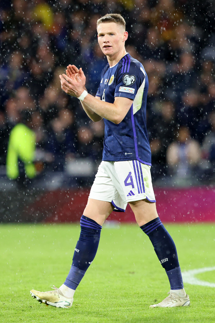 McTominay í landsleik með Skotlandi.