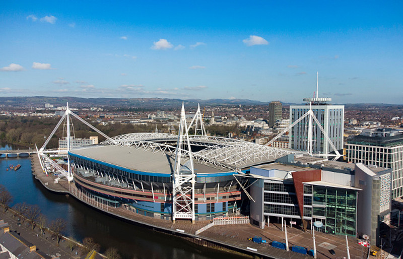 Principality leikvangurinn (Cardiff) (73,952)