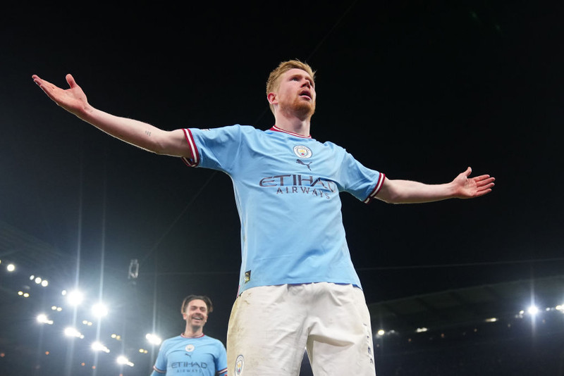 <b>Miðjumaður - Kevin de Bruyne (Manchester City)</b> - Það er ekki hægt að skilja De Bruyne eftir þegar svona úrvalslið er valið.