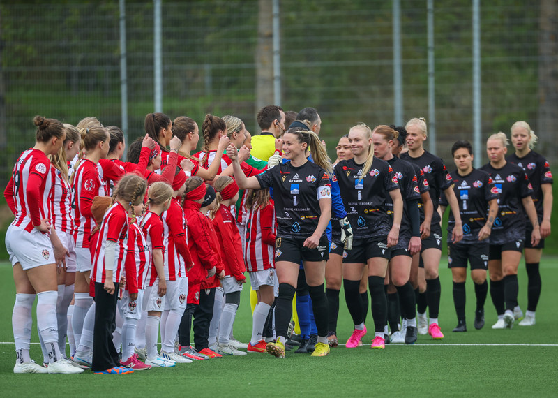 Myndaveisla: Þróttur vann topplið Þórs/KA