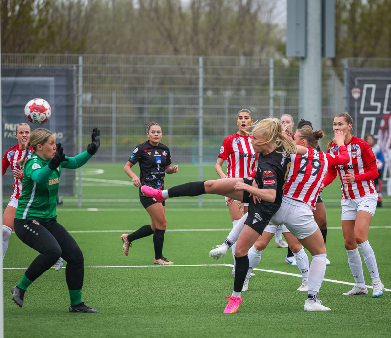 Myndaveisla: Þróttur vann topplið Þórs/KA